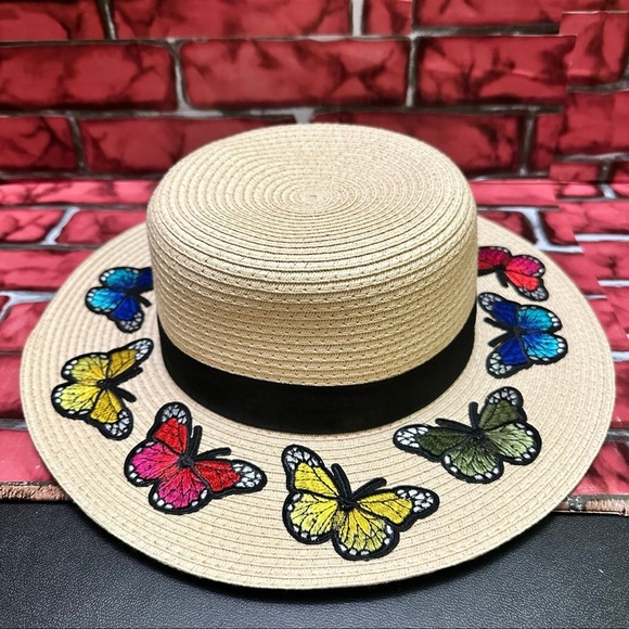 Butterfly Embroidered Women\'s Straw Hat